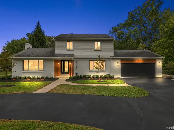 3164 Alpine Rd, Troy, MI 48084