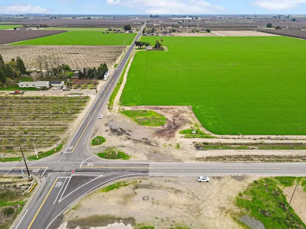 5051 N Lincoln Blvd, Livingston, CA 95334
