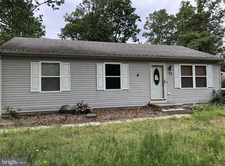 54 Essex Ave, Sicklerville, NJ 08081