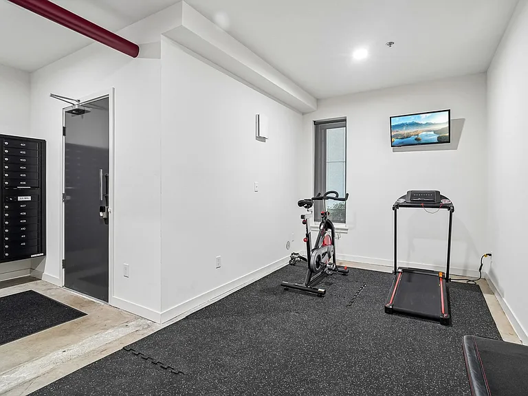 Brand-New Studio Near UW | Furnished Options & Luxury Amenities at Graceland Apartments Seattle — Photo 99