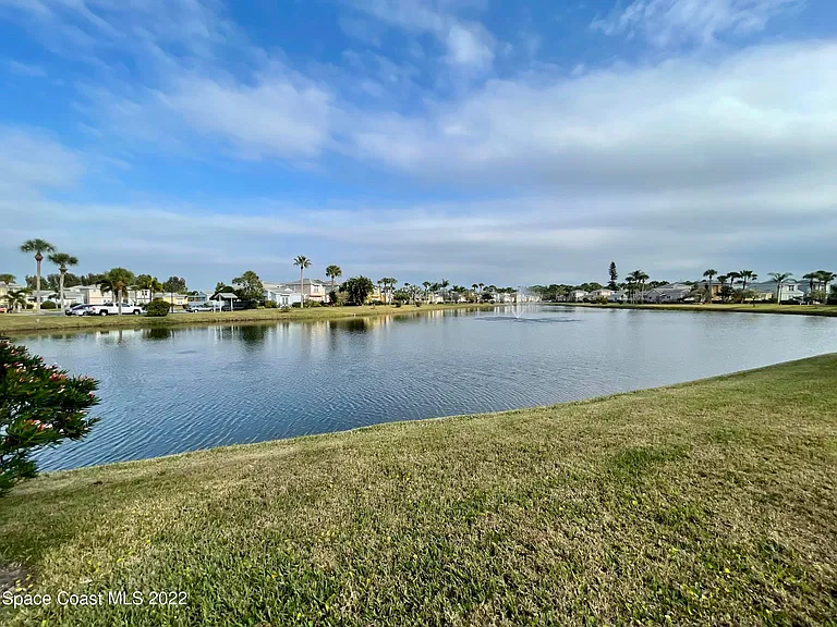 1425 Malibu Cir NE #111 — Photo 54