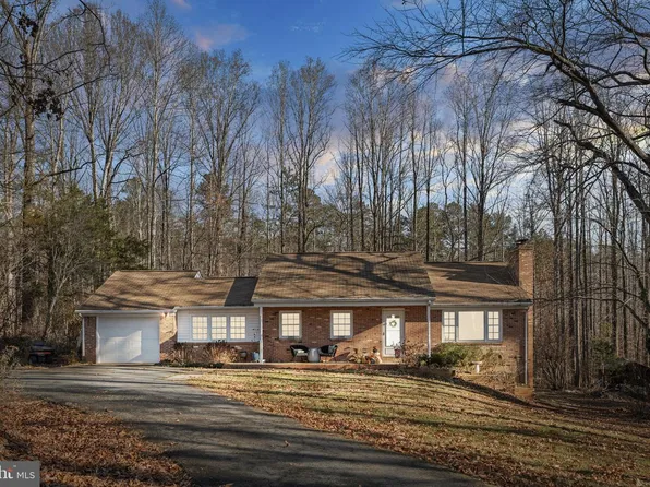 161 Persimmon Ln, Madison, VA 22727