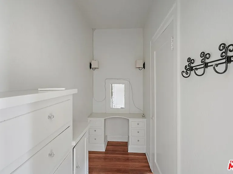 5121 1/2 Eagle Rock Blvd #C — Photo 11