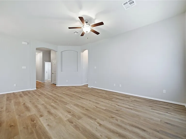 5247 Sagewood Dr — Photo 8