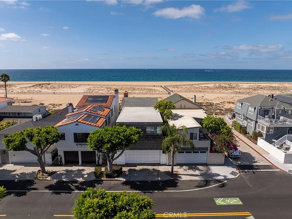 1303 E Balboa Blvd