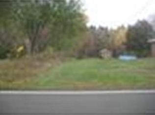 80R East St, Granby, MA 01033
