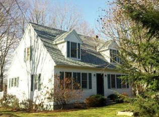 82 Academy St, South Berwick, ME 03908