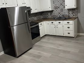 369 Park St, Bristol, CT