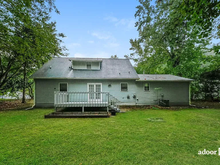 3108 Goldenrod Ln SW — Photo 15