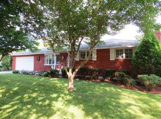 312 1st St, Pine Grove, PA 17963