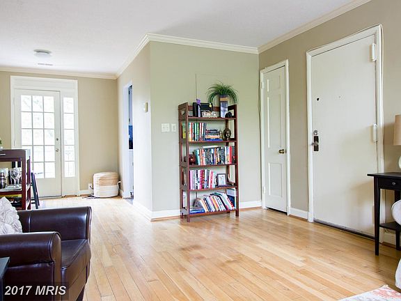 3rd image of 2991 S Columbus St APT B1