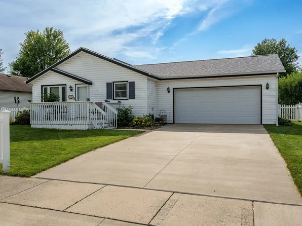 1517 12th Ave, Belvidere, IL 61008