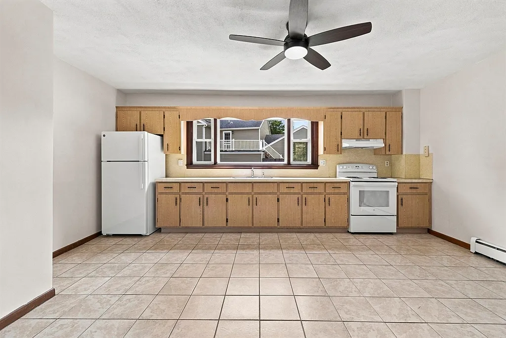 2 bed, 1.0 bath, 1500 sqft, $2,500 — Photo 3
