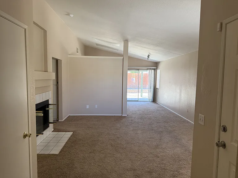 13326 Fox Run Rd — Photo 2