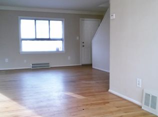 24563 Rensselaer St, Oak Park, MI 48237