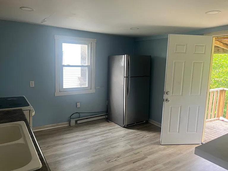 430 S 11th St #1C — Photo 2