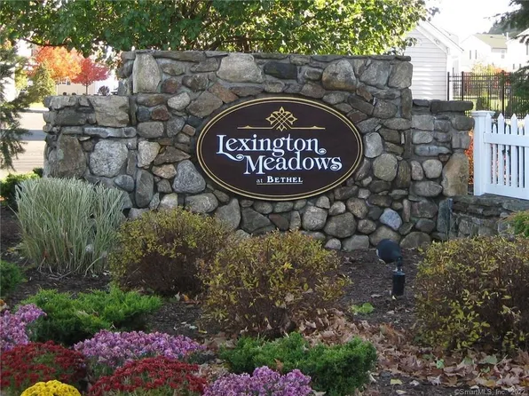 1108 Lexington Boulevard #1108, Bethel, CT 06801