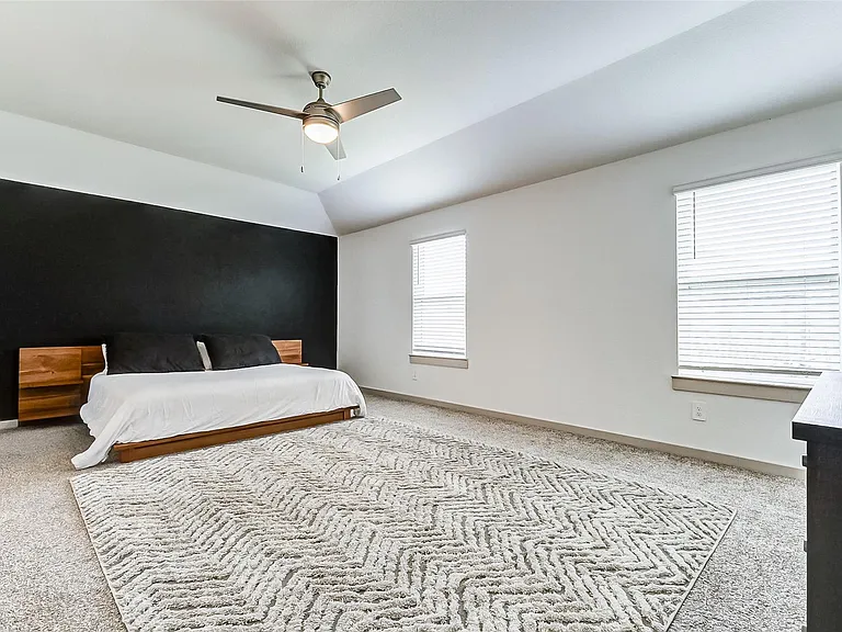 1731 William Scott St — Photo 25