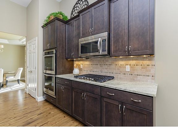 Gas Cooktop and Double Oven