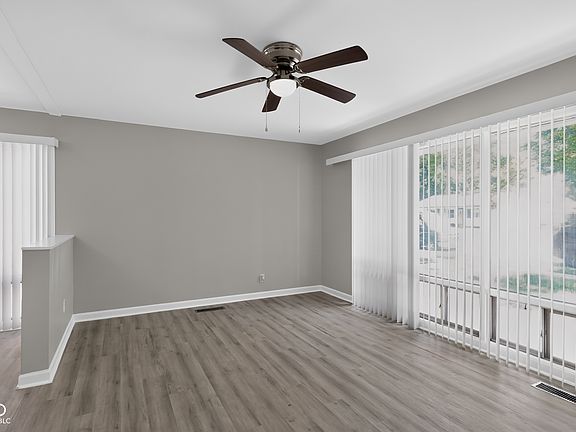 4th image of 410 W Janet Dr