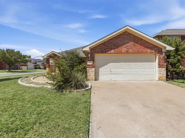 1104 Deedee Creek Dr, Euless, TX 76040