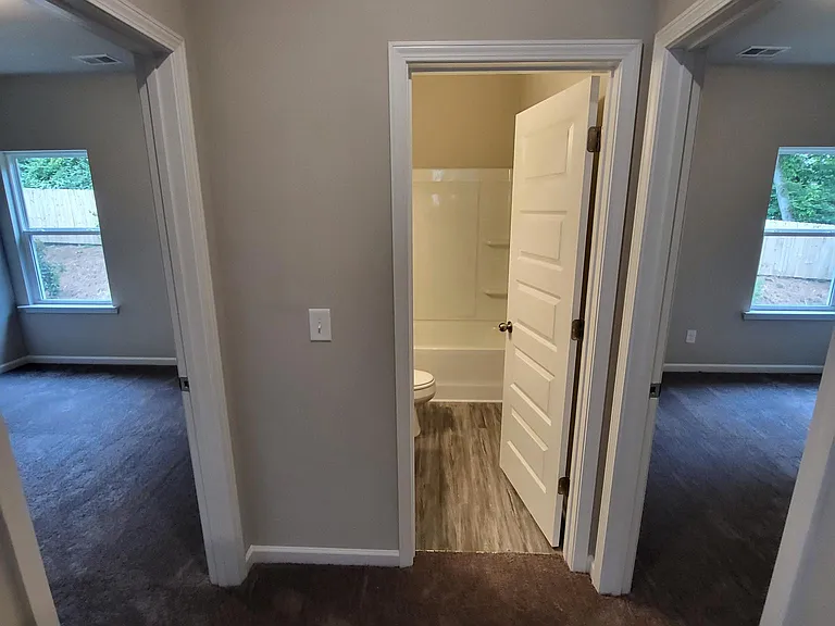 3847 Clarington Dr — Photo 16