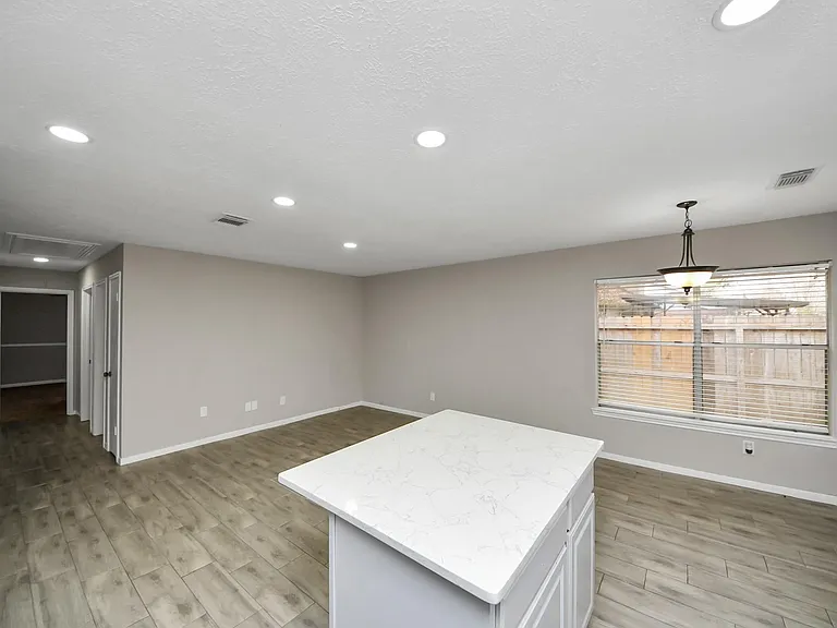 4915 Pecan Grove Dr — Photo 13