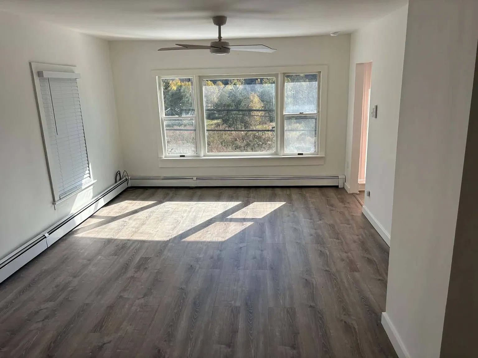 2 bed, 1.0 bath, $1,500 — Photo 3