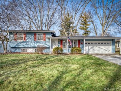 9 Circle Dr W, Montgomery, IL, 60538