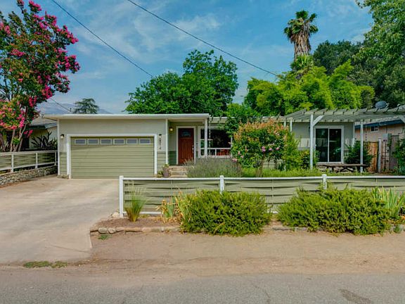2nd image of 514 Avenida Del Recreo
