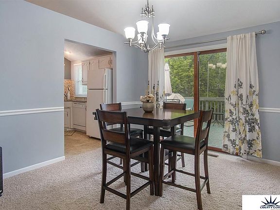 5th image of 15027 Hillsdale Ave
