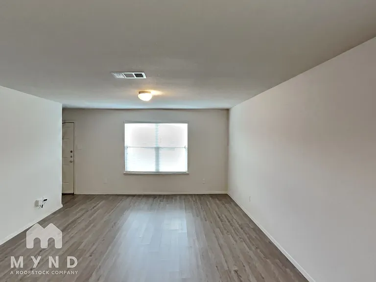9535 Apple Ridge Ln — Photo 10