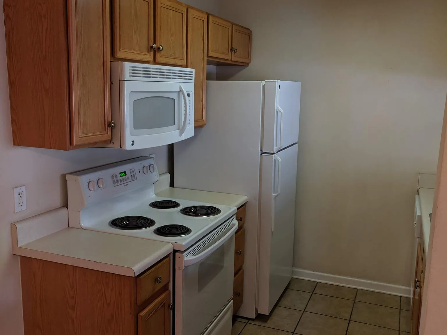 3 bed, 1209 sqft, $1,450 — Photo 3