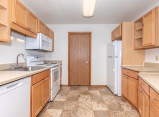 931 41st St NW APT 207, Rochester, MN 55901