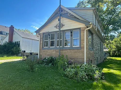 1329 S 89th St Photo 1