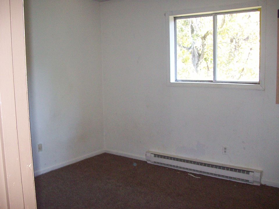 2nd image of 427 N Yadkin Ave APT 501