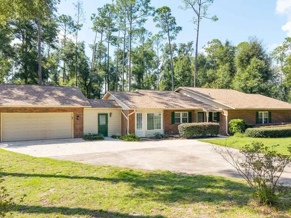 23350 Meadowview Dr, Live Oak, FL 32064