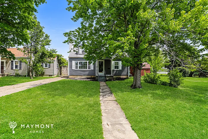 11 Redbud Dr — Photo 1