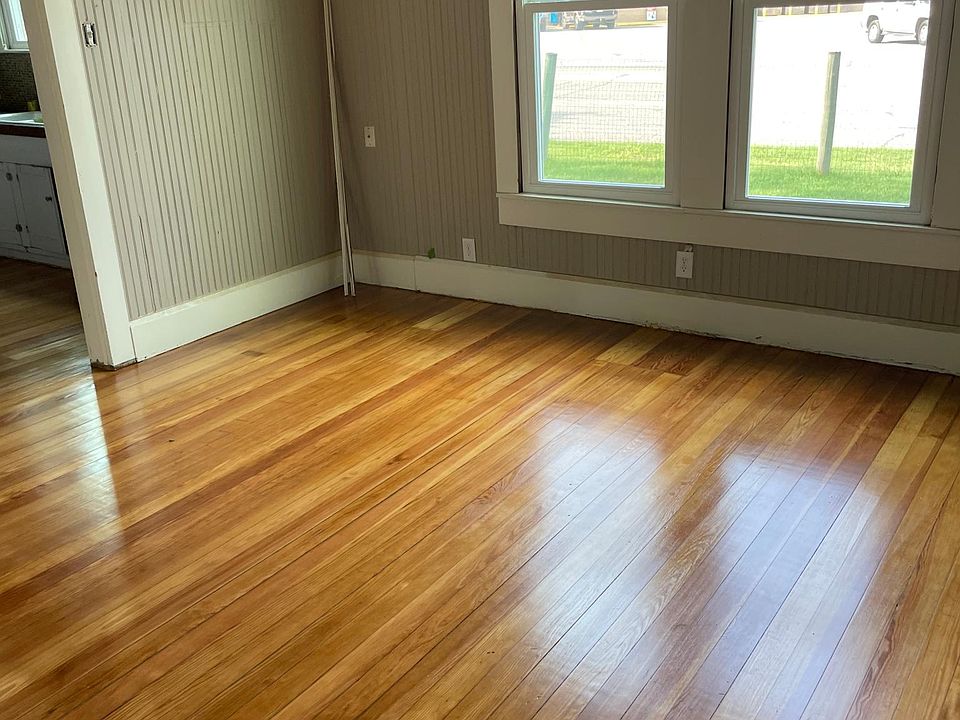 526 6th St, Comfort, TX 78013 Zillow