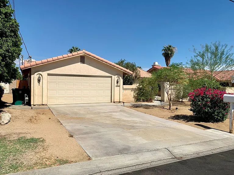 43580 Texas Ave — Photo 2