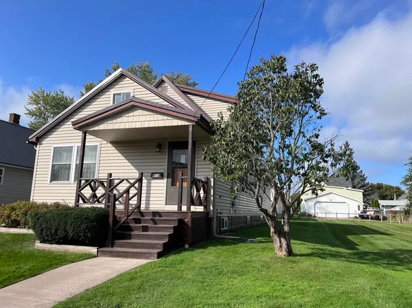 812 Superior St, Sault Sainte Marie, MI 49783