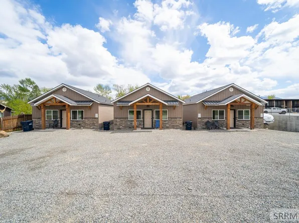 315 Riverfront Dr, Salmon, ID 83467