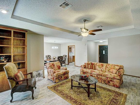 4th image of 7203 SW Drakestone Blvd