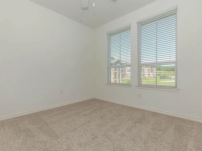 McKinney Falls Apartments — Photo 55