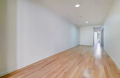 Rented by Capri Jet Realty Corp