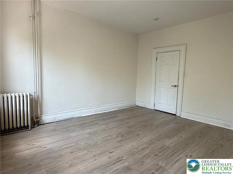 423 Front St #2 — Photo 17
