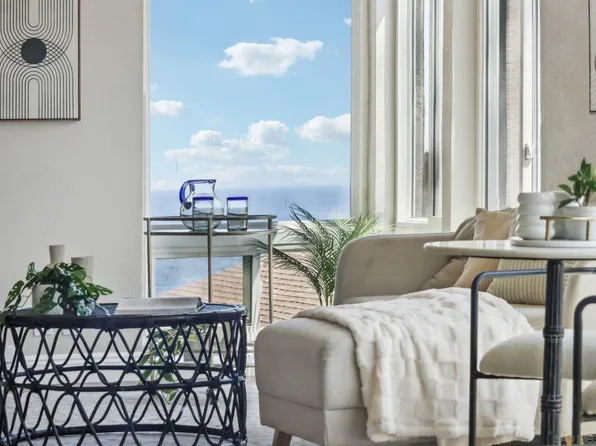 1040 S Coast Blvd S Unit 102, La Jolla, CA 92037