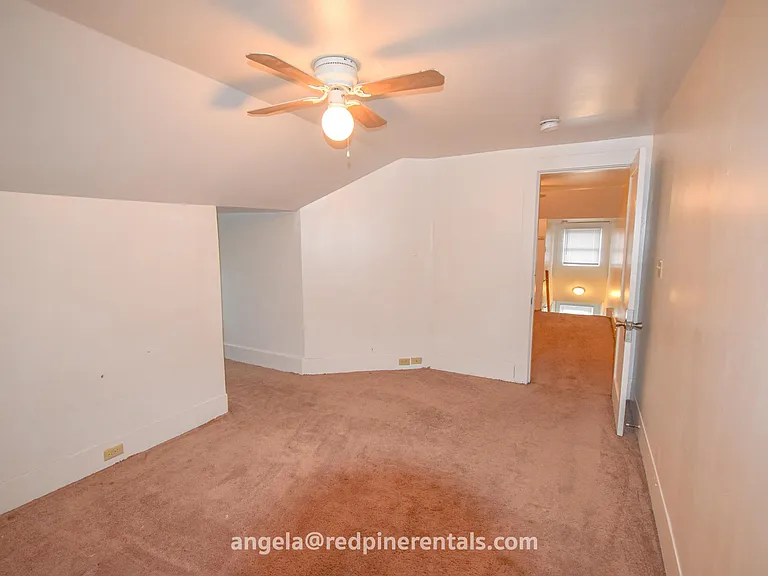 1832 Crafton Blvd #B — Photo 9