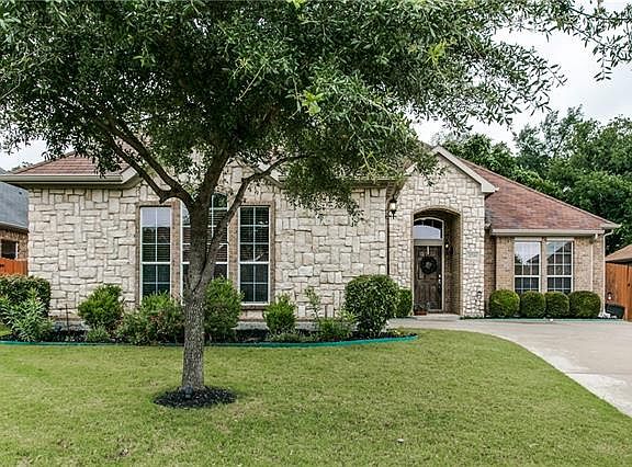 2nd image of 2731 Meadow Lake Dr