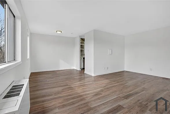4570 Macarthur Blvd NW #208 — Photo 6